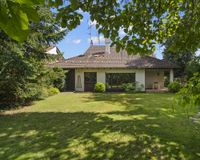 Architektenhaus mit Gartenidylle
